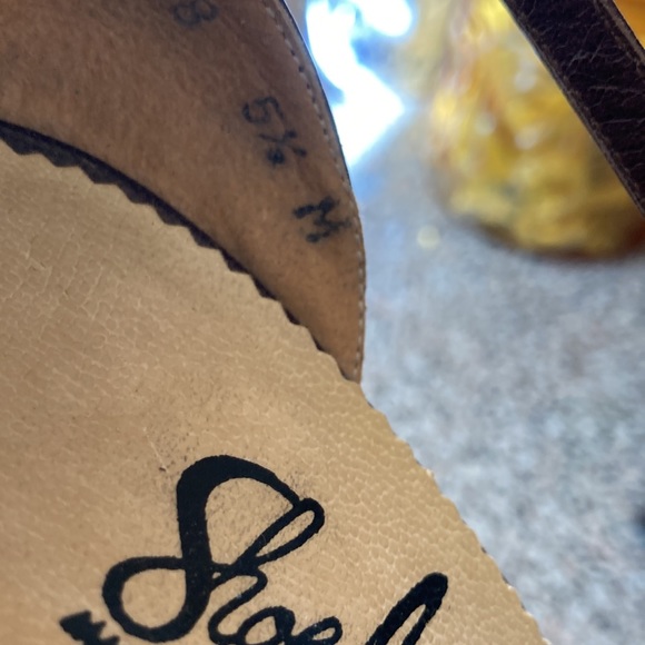 Shoes with a criss cross strap.  Never out of style! - Picture 5 of 5